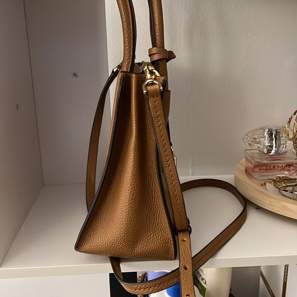 PRE-LOVED Michael Kors Mercer Ladies Small Leather Crossbody Designer Handbag - Picture 2 of 10